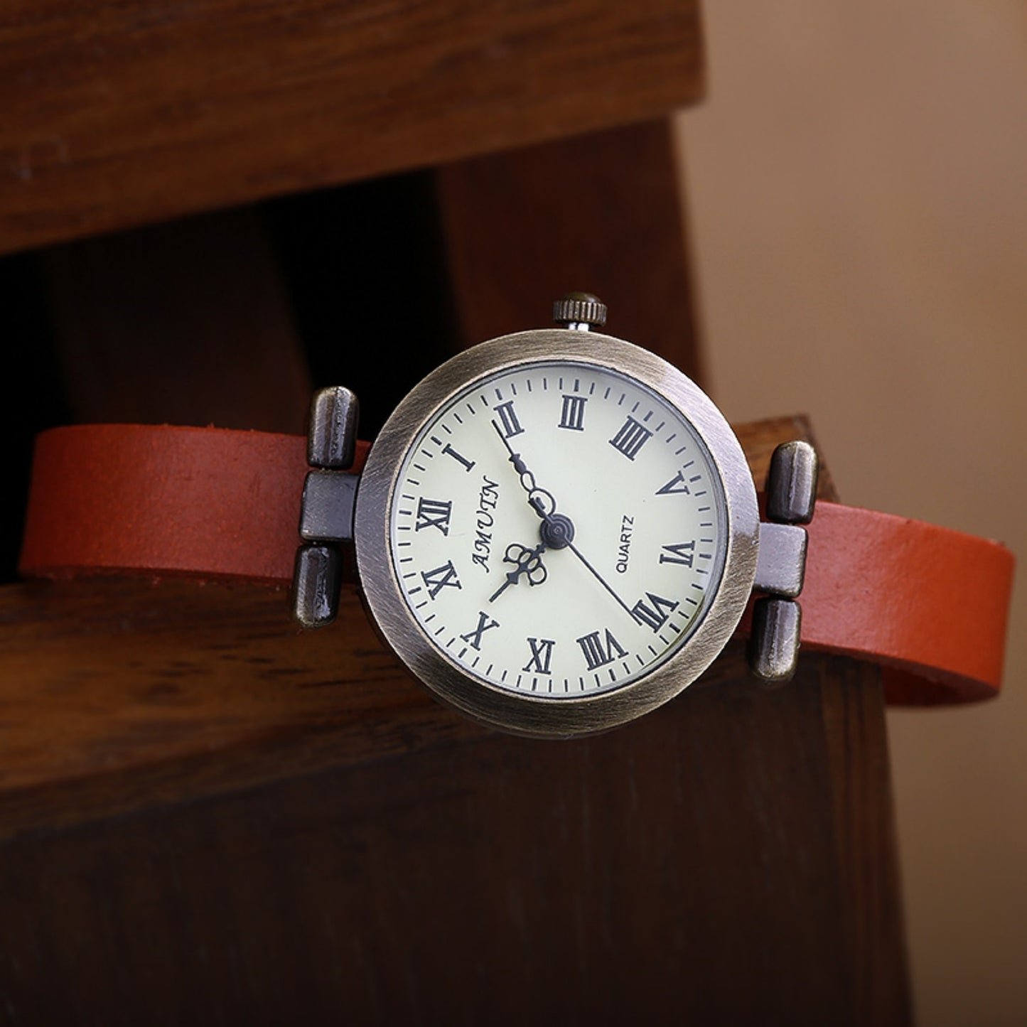 Montre à quartz rétro pour femme avec motif forêt de littérature japonaise