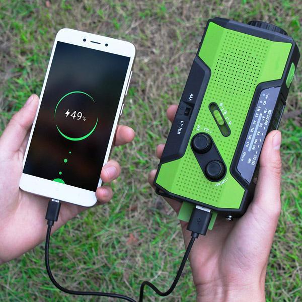 Pocket solar radio