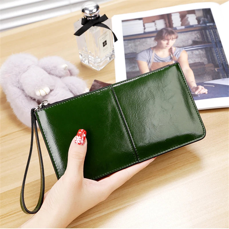 Women's Vintage Oil Wax Leather Zipper Clutch Wallet Female Large Capacity Coin Purse Ladies Wristband Simple Card Holder Wallet