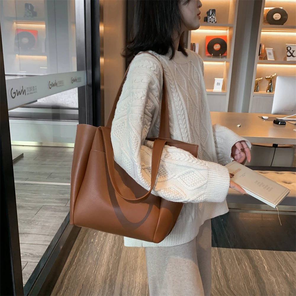 Sac fourre-tout décontracté en cuir souple de haute qualité pour femme, couleur unie, grande capacité, sac à bandoulière simple avec poche extérieure