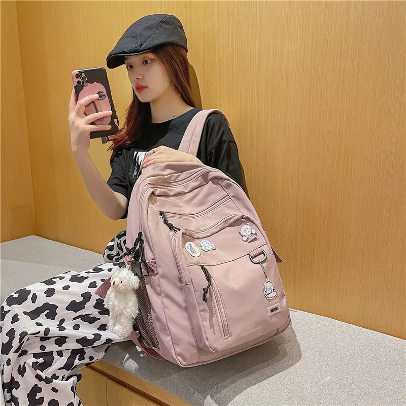 Fashion Big Student Backpack NEW Badge Rucksack Girls School Bag High Capacity Women Backpack Female Cute Leisure Travel Mochila