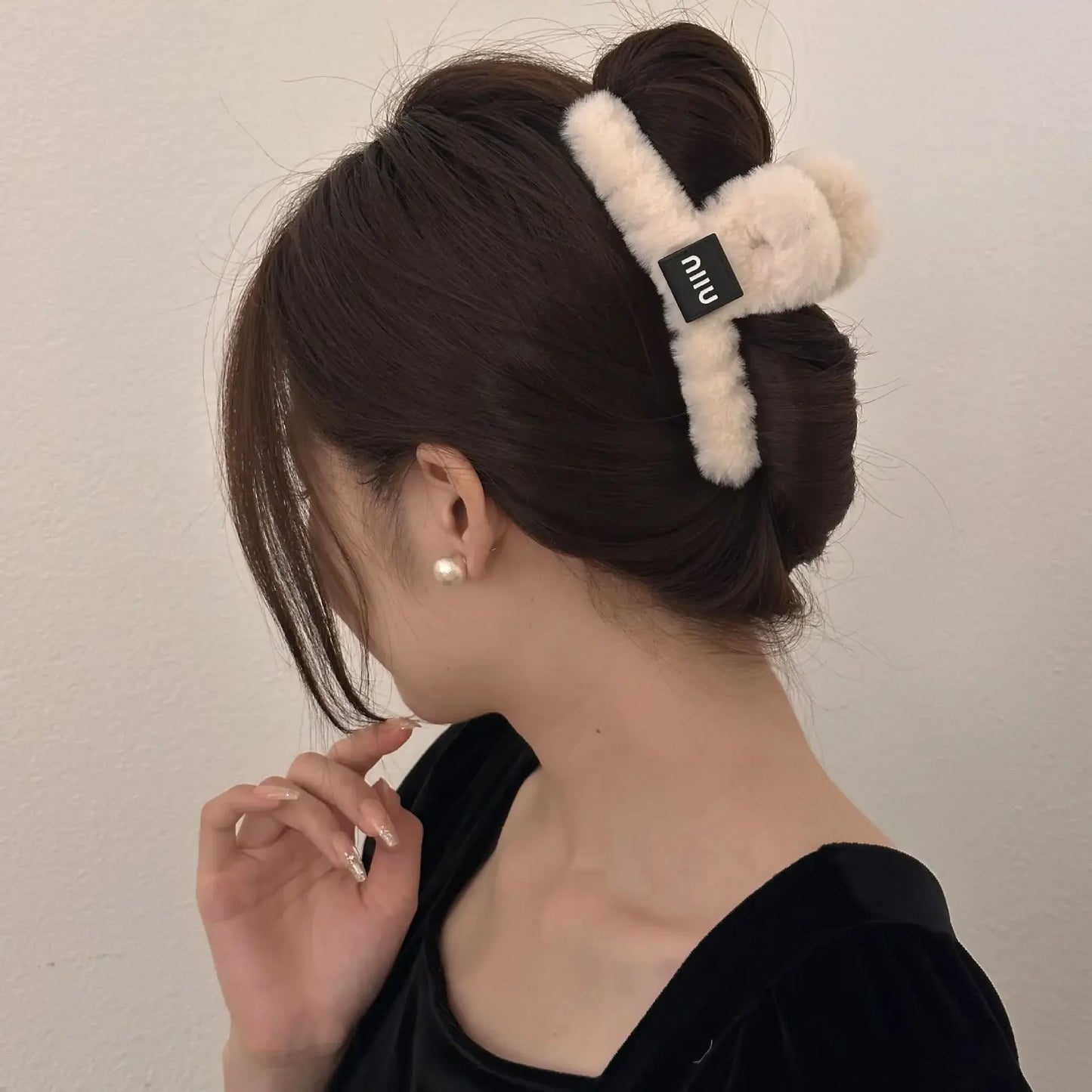 Autumn and winter new Mao Mao grab clip crab clip plush plus size hairpin back head plate hairpin coffee hair grab clip female