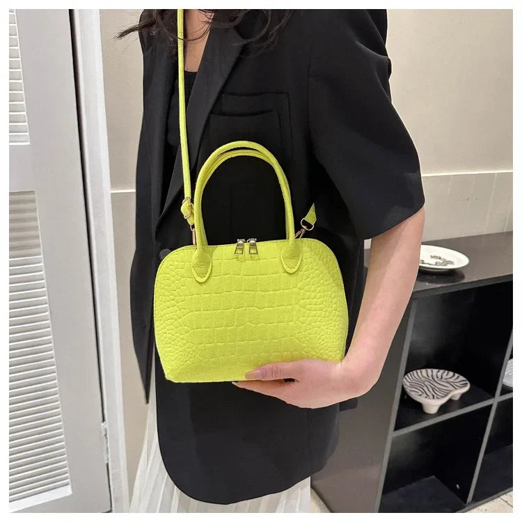 New Leisure Commuter Crossbody Bag for Women Shell Bag Fashion Simple Handbag Shoulder Bag Women Purse Сумка Женская