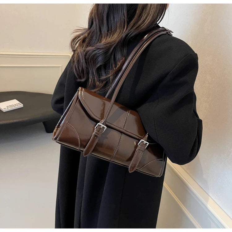 High End Burgundy Oil Wax Leather Underarm Bag Elegant Women's Magnetic Buckle Shoulder Bag Commuter Versatile Ladies Tote Bags