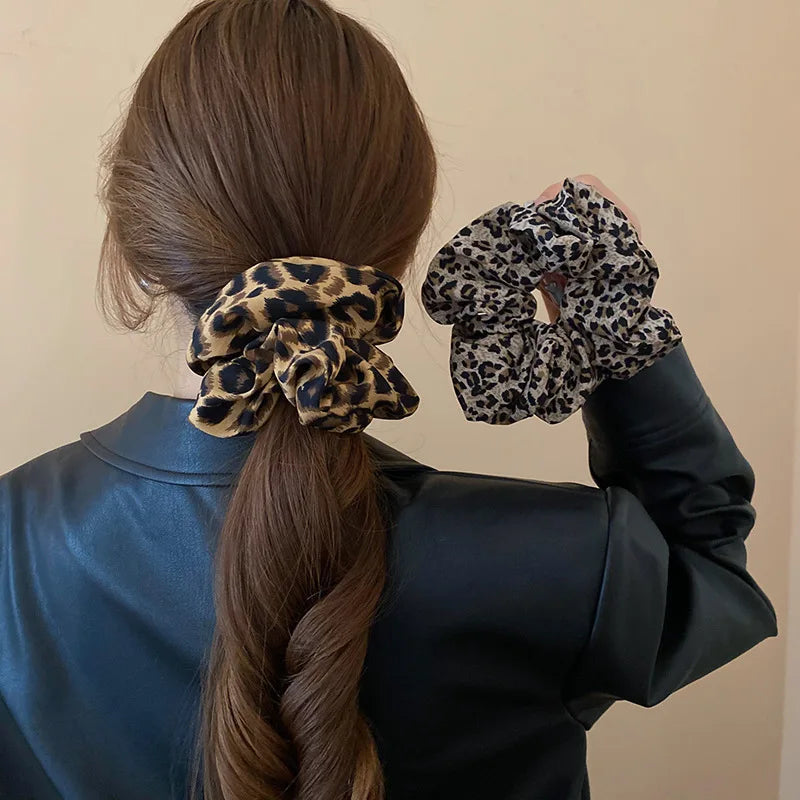 Retro Leopard Print Hair Scrunchie Ponytail Elastic Stretchy Hair Band Rope for Women Girls Creative Fashion Hair Accessory