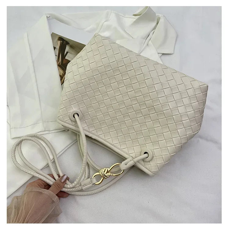 High end, large capacity handbag, women's simple woven bag, practical and versatile single shoulder crossbody bag