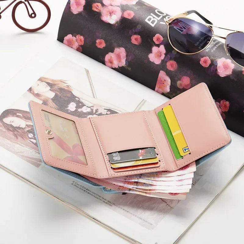 New Fashion Purse Female Short Version of Students Fresh Folding Mini Metal Wallet Cute Purse Lady Coin Purse for Female Lovely