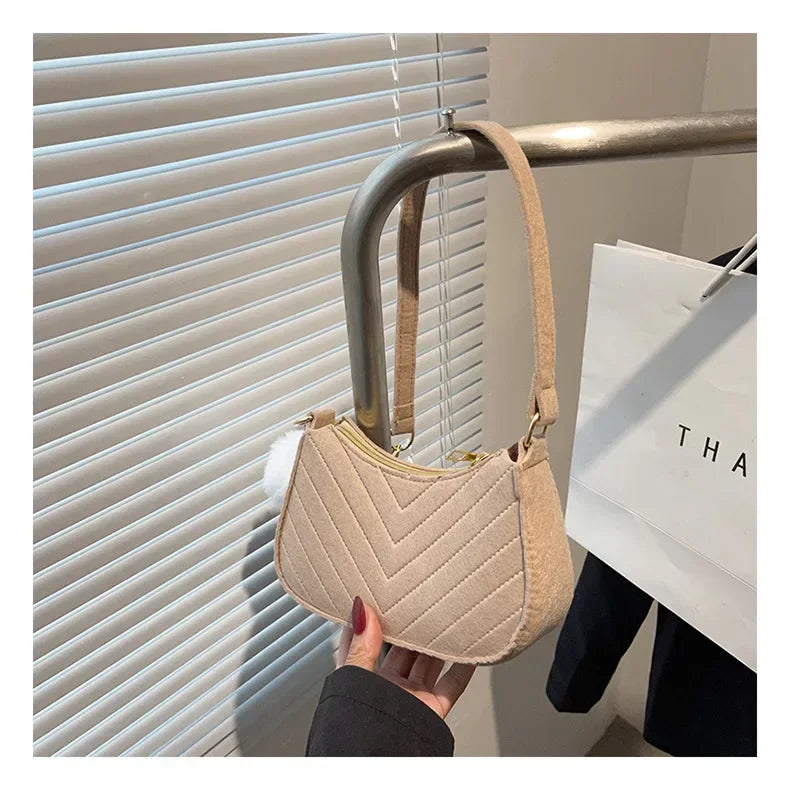 Sac à main tendance pour femmes, couleur unie, décontracté, sous les bras, pochette à bandoulière avec chaîne, sac fourre-tout en cuir pour dames