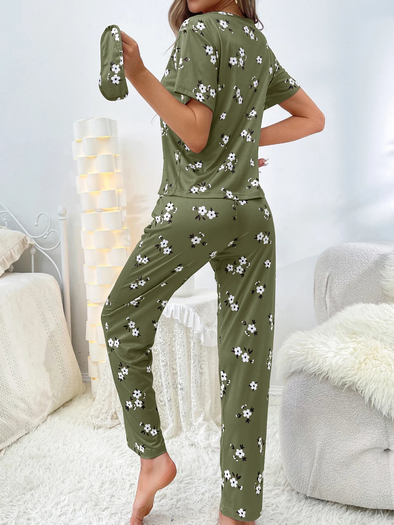 Nouveaux pyjamas à manches courtes pour femmes, vêtements de maison, motif d'amour, décontractés et confortables