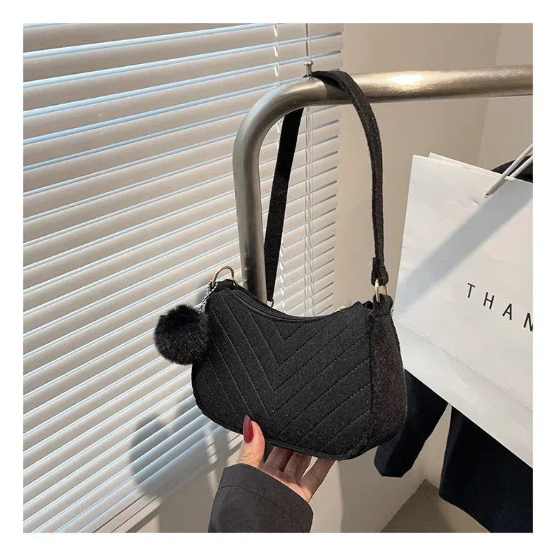 Sac à main tendance pour femmes, couleur unie, décontracté, sous les bras, pochette à bandoulière avec chaîne, sac fourre-tout en cuir pour dames