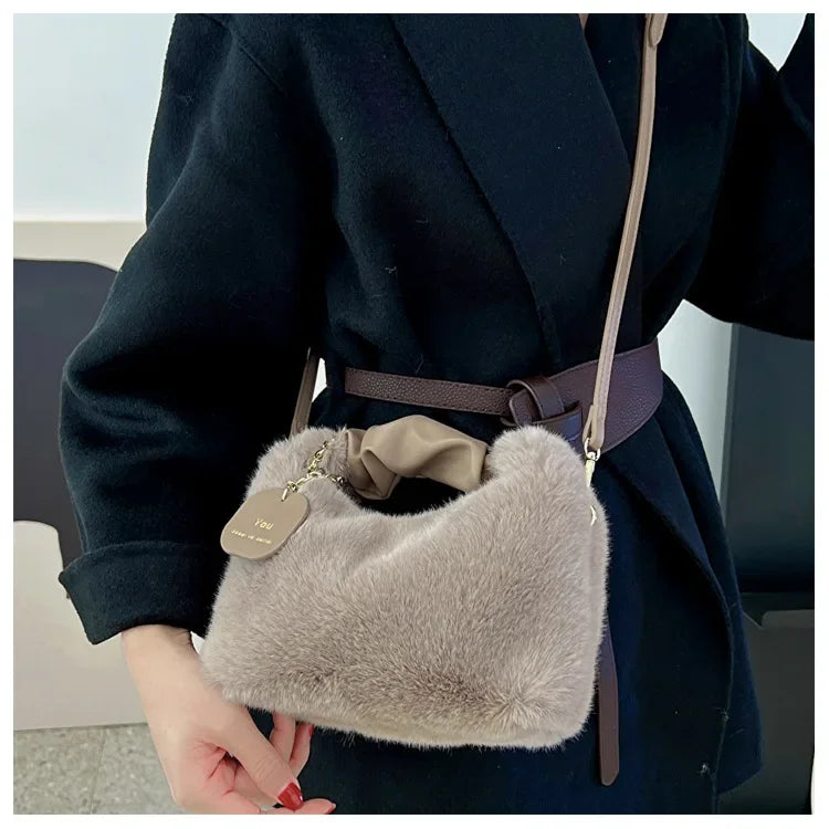 New Fashion Women Lady Shoulder Underarm Bag Solid Color Soft Plush Handbag Fluffy Totes Purse Autumn Winter Shopping Bag