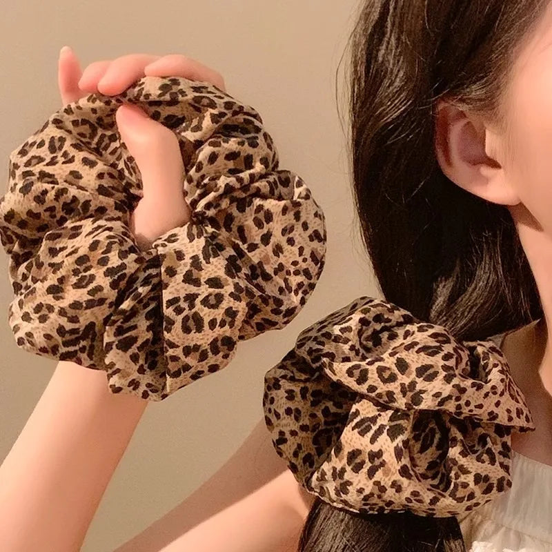 Retro Leopard Print Hair Scrunchie Ponytail Elastic Stretchy Hair Band Rope for Women Girls Creative Fashion Hair Accessory