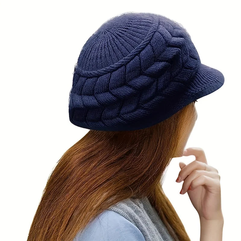 Vente chaude femmes chapeau d'hiver en peluche fourrure doublé garder au chaud bonnet mode fourrure de lapin tricoté chapeaux pour femme en plein air casquette résistant au froid