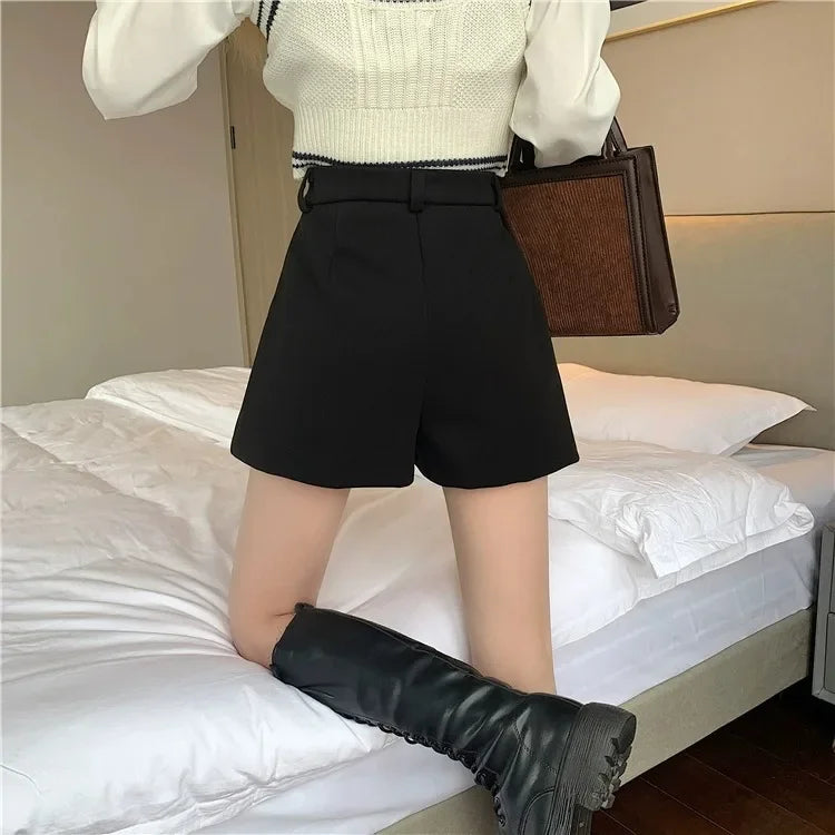 Black Woolen Shorts Women's Autumn/winter Outerwear Petite High-waisted Bell Bottoms 2023 New Slimming Base Boot Pants