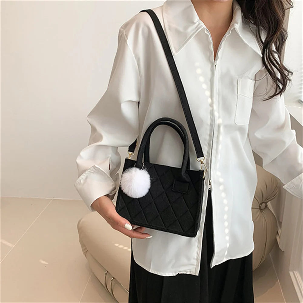 Women Small Square Bag  2023 New Simple and Versatile Casual Handbag Fashion Popular Felt Oneshoulder Messenger Bag