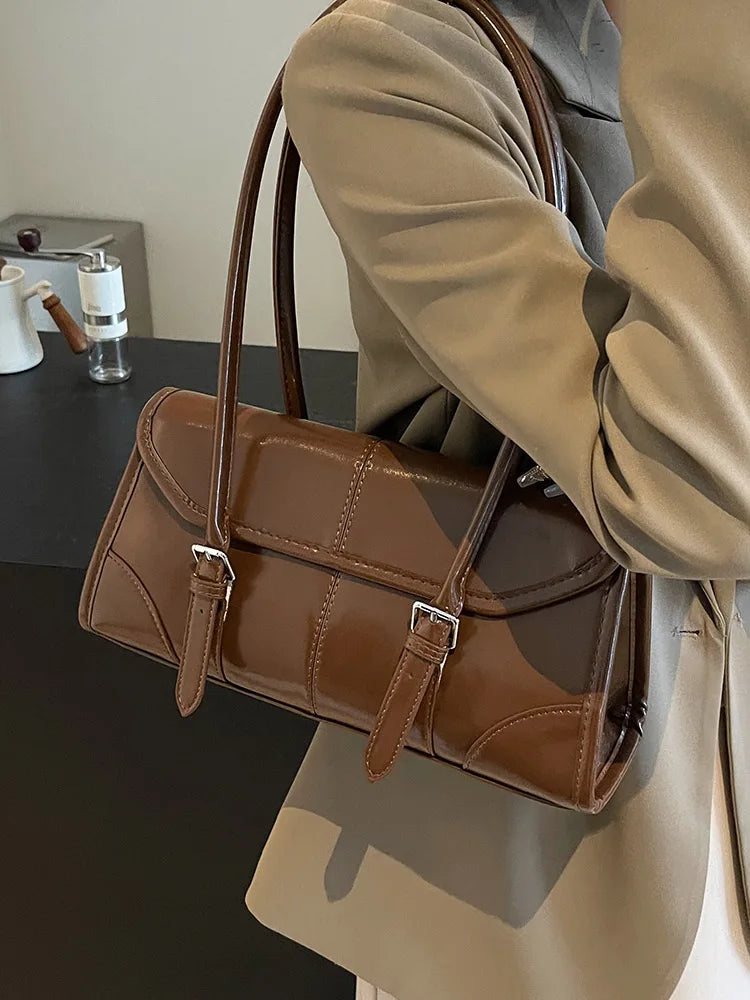 High End Burgundy Oil Wax Leather Underarm Bag Elegant Women's Magnetic Buckle Shoulder Bag Commuter Versatile Ladies Tote Bags