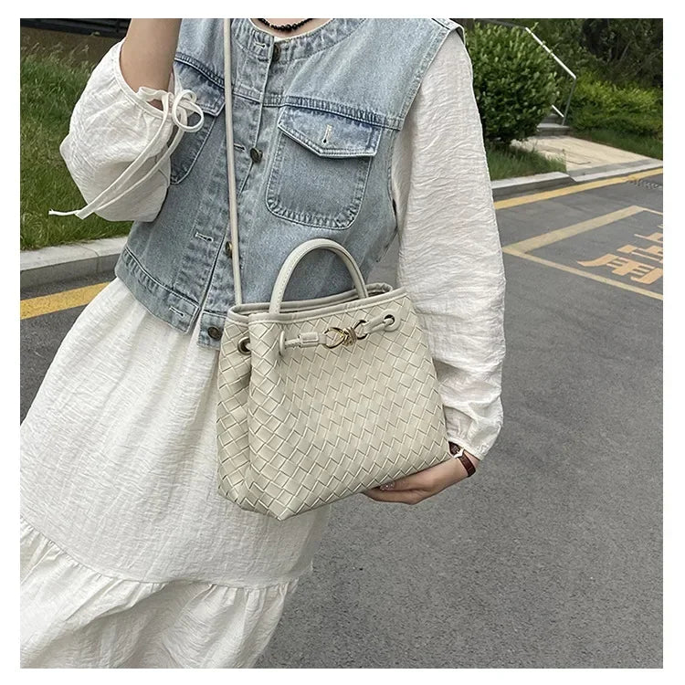 High end, large capacity handbag, women's simple woven bag, practical and versatile single shoulder crossbody bag