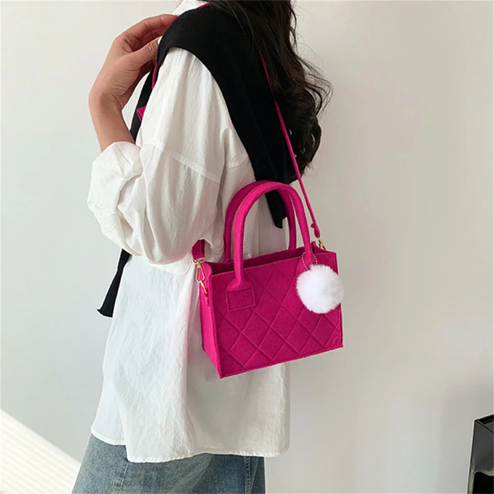 Women Small Square Bag  2023 New Simple and Versatile Casual Handbag Fashion Popular Felt Oneshoulder Messenger Bag