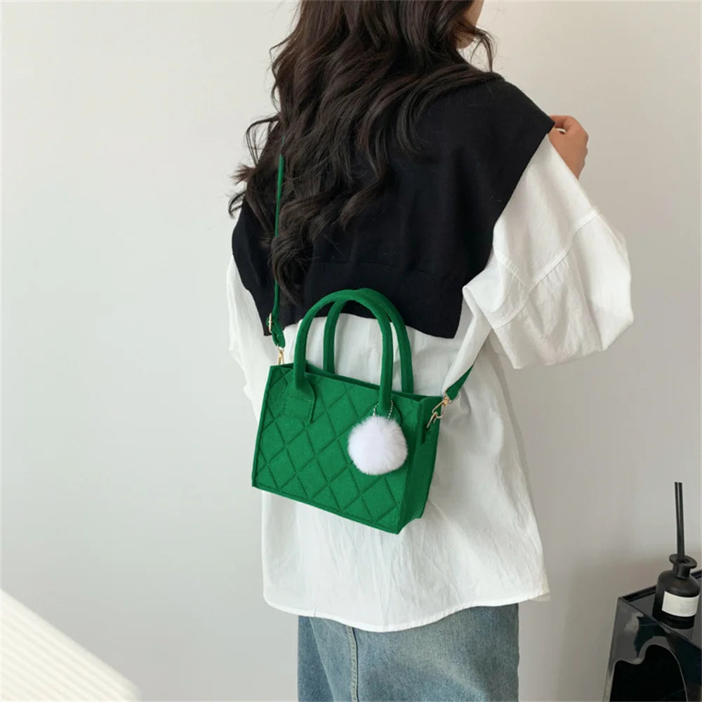 Women Small Square Bag  2023 New Simple and Versatile Casual Handbag Fashion Popular Felt Oneshoulder Messenger Bag