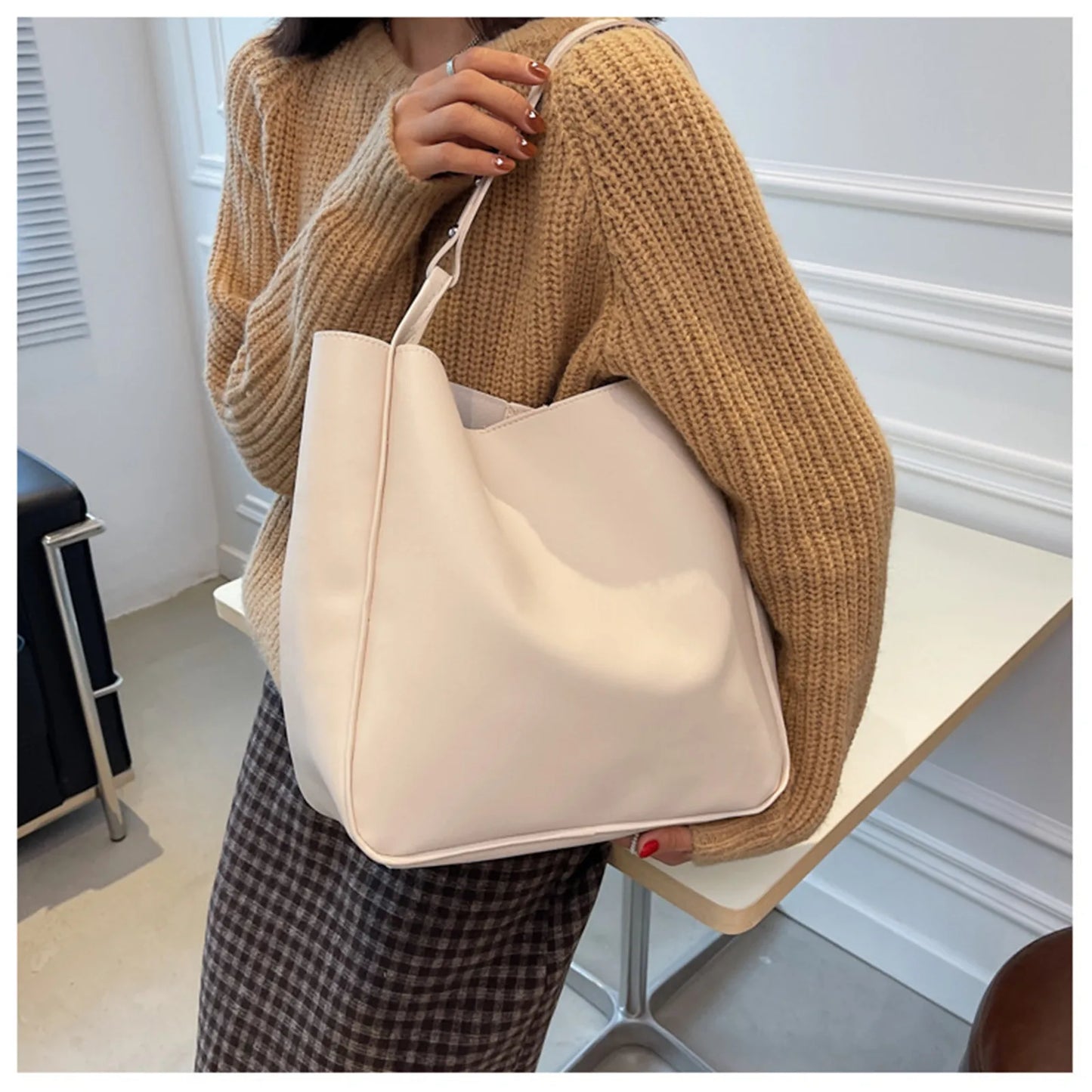 2023 New Women Handbags Famous Brand Shoulder Bags Shopping and Travel Bags Large Capacity Female's Bags Made of Leather