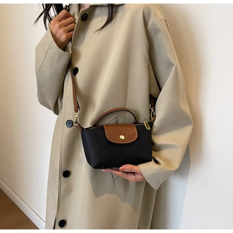 Retro Fashion Trend Hundreds of Shoulder Crossbody Women's Bag 2024 Early Spring New Niche Foreign Premium Feeling Handbag