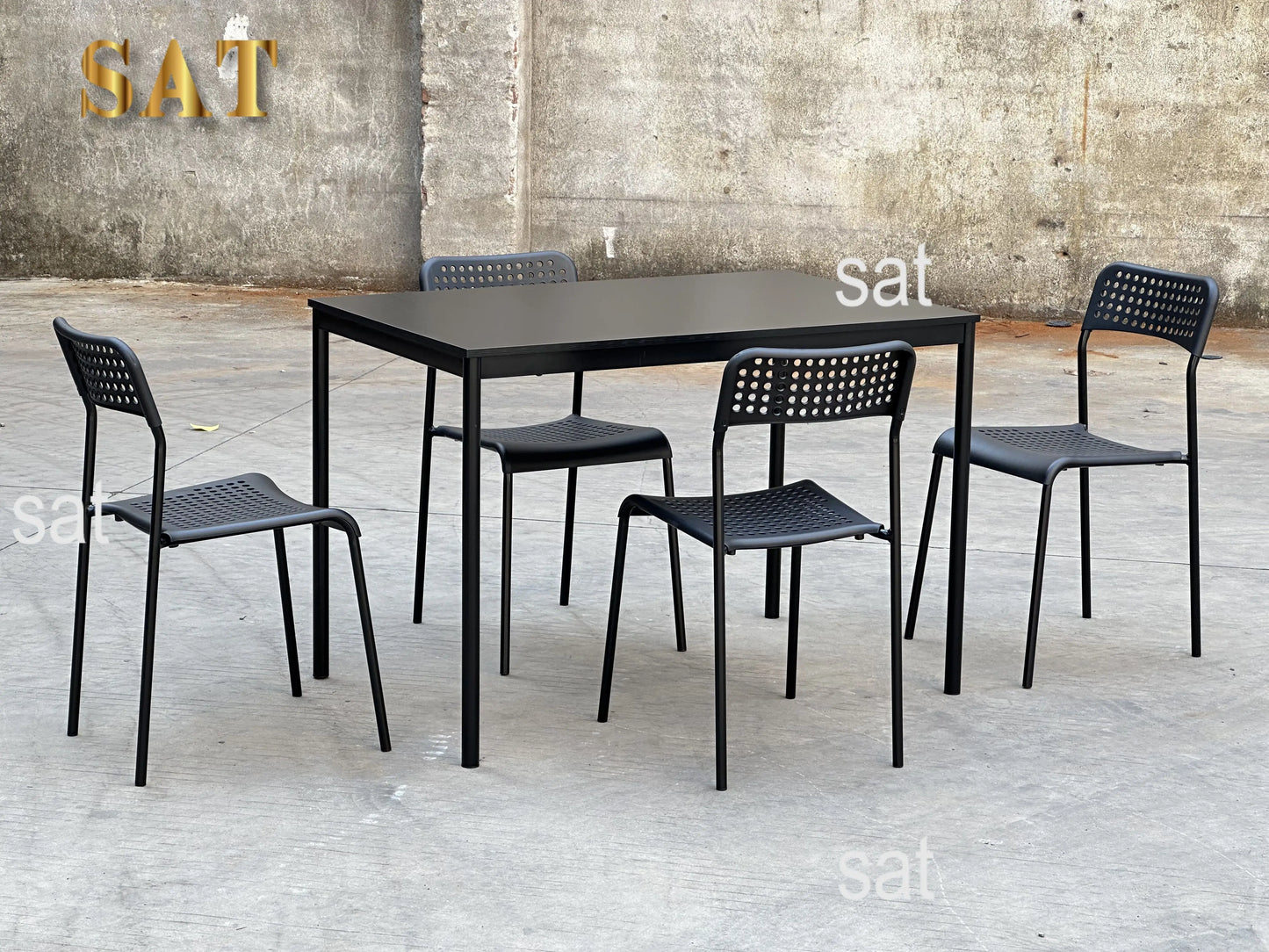 dining table 110*70 set with 4 chairs  in Melamine with metal legs in powder coated, simplicity dining room set