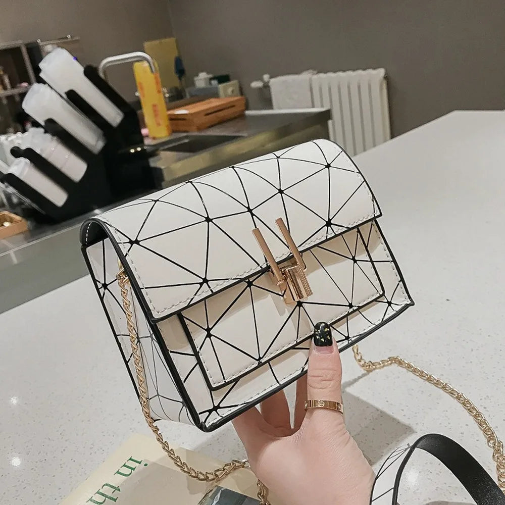 New Fashion Women Bag Over The Shoulder Small Flap Crossbody Bags Messenger Bag for Girl Handbag Ladies Phone Purse Bolso Mujer