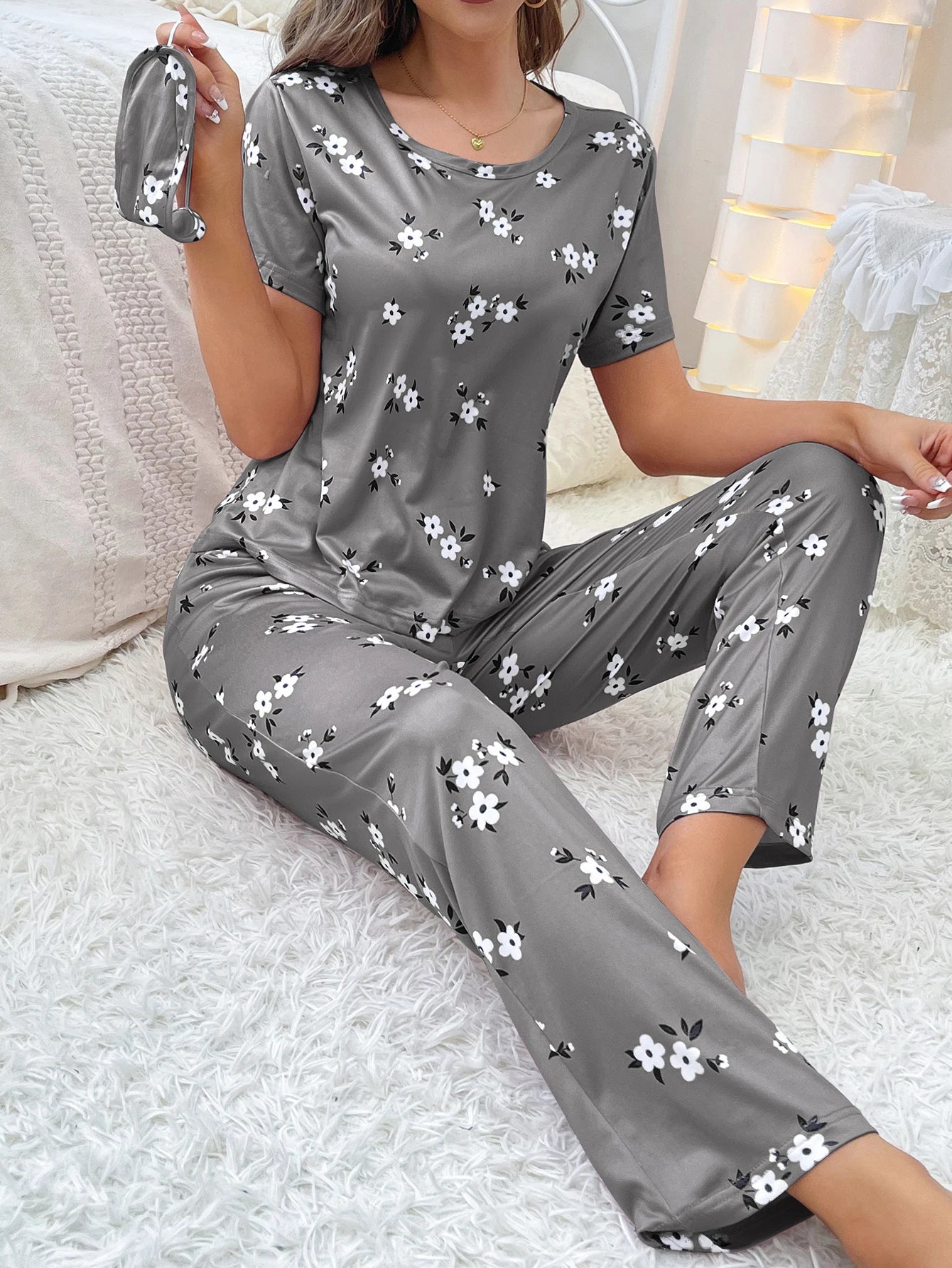 Nouveaux pyjamas à manches courtes pour femmes, vêtements de maison, motif d'amour, décontractés et confortables