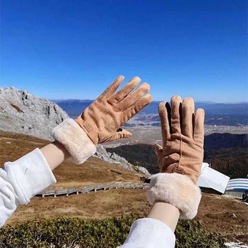 New Fashion Gloves Autumn Winter Cute Furry Warm Mitts Full Finger Mittens Women Outdoor Sport Female Gloves Screen