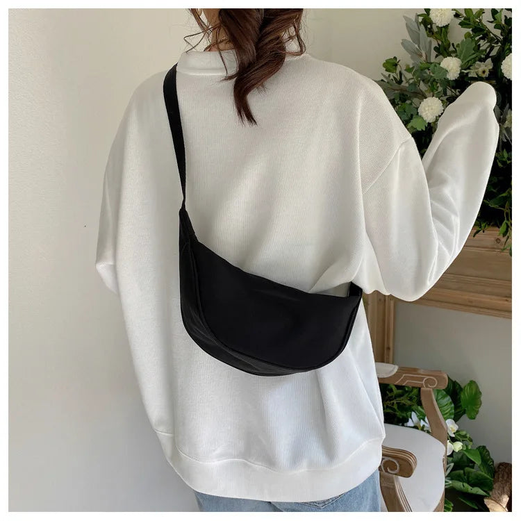 2023 New Nylon Messenger Bags Fashion Dumpling Bag for Women Nylon Crossbody Bag Half Moon Armpit Bag Large Shoulder Bags