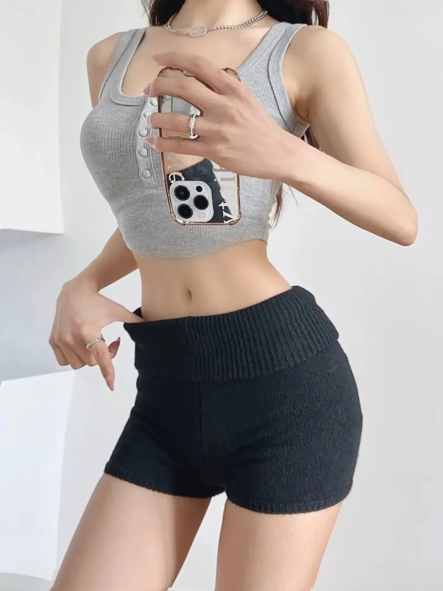 2024 New Elastic Solid Color Knit Shorts Sweet Elegant Style Versatile Four Seasons Three-quarter Length Pants Match Spicy Girl