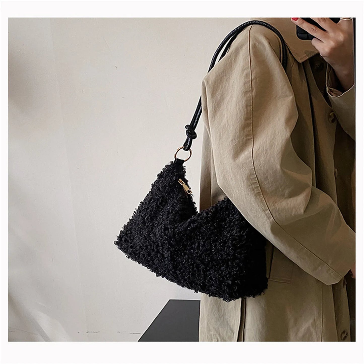 New Autumn Winter Lambswool Shoulder Crossbody Bag For Women Large Capacity Plush Handbag Fashion Messenger Bag Casual Hobo Bag