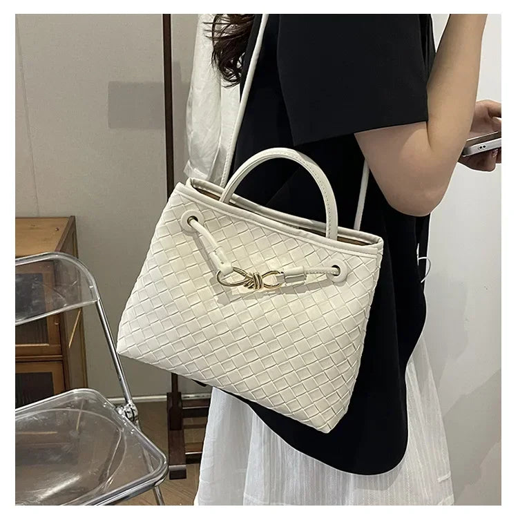 High end, large capacity handbag, women's simple woven bag, practical and versatile single shoulder crossbody bag