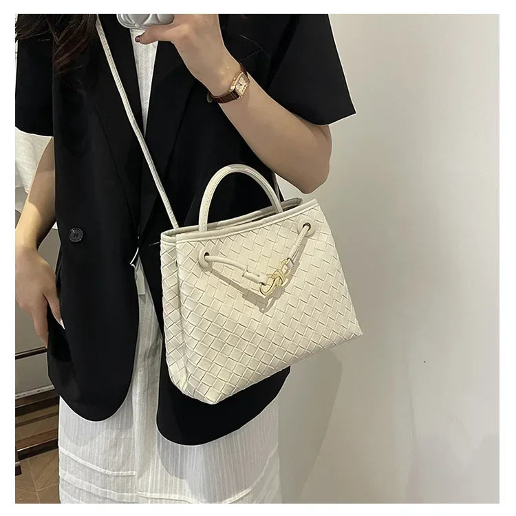 High end, large capacity handbag, women's simple woven bag, practical and versatile single shoulder crossbody bag