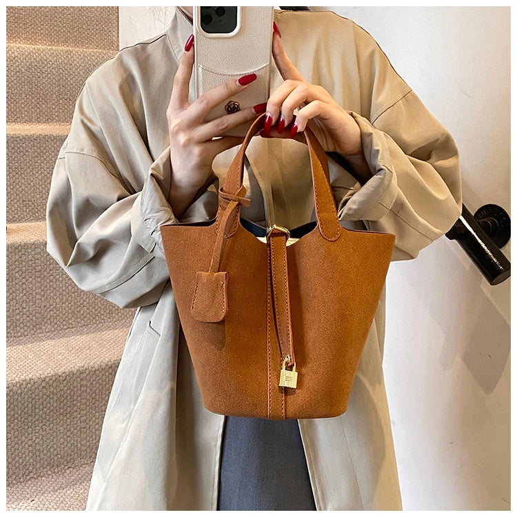 Basket Bag for Women 2024 Autumn and Winter New Frosted Bucket Bag Handbag Casual Red Wedding Bag