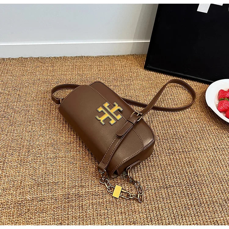 French niche 2024 new bag autumn and winter retro shoulder armpit senior fashion crossbody bag simple small square bag