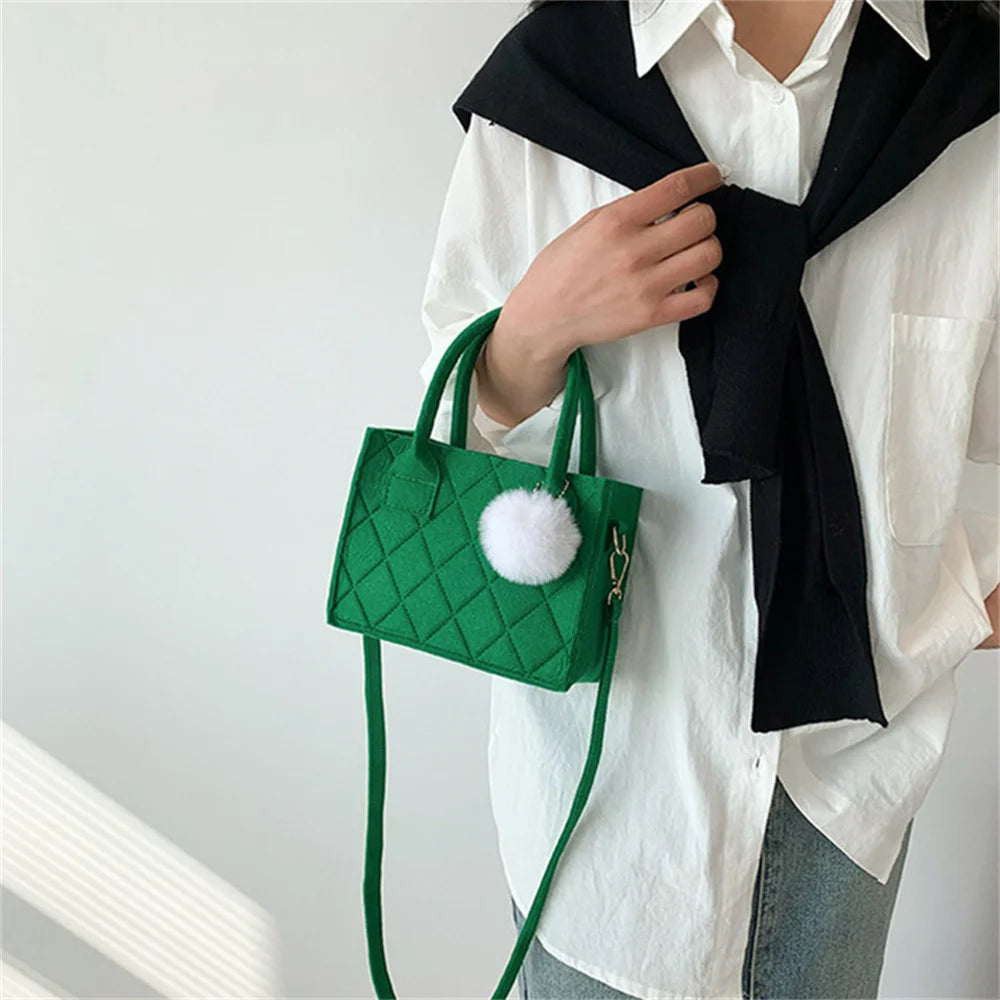 Women Small Square Bag  2023 New Simple and Versatile Casual Handbag Fashion Popular Felt Oneshoulder Messenger Bag