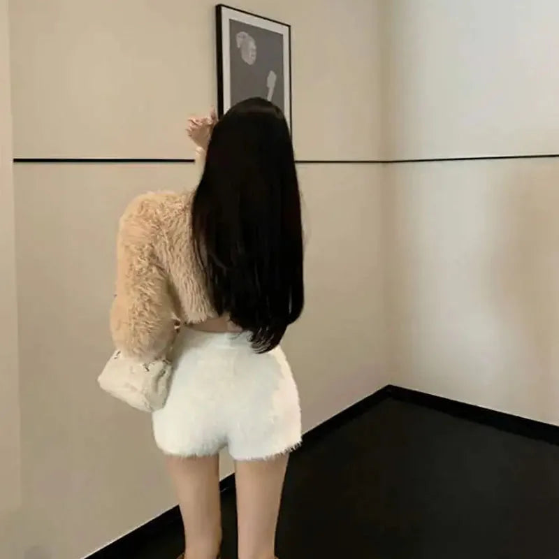 Black White Plush Shorts Womens Slim High Waist Winter Autumn Thick Velvet Pants Aesthetic Elegant Cute Y2k Korean Shorts