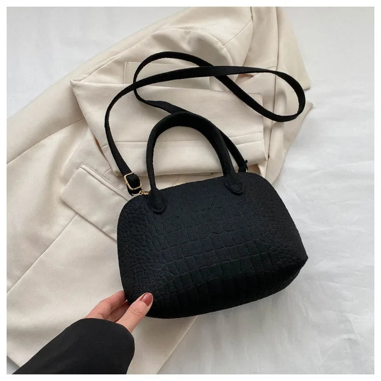 New Leisure Commuter Crossbody Bag for Women Shell Bag Fashion Simple Handbag Shoulder Bag Women Purse Сумка Женская