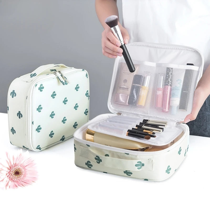 High Capacity Outdoor Girl Makeup Bag Women Cosmetic Bag Toiletries Organizer Waterproof Female Storage Make up Cases