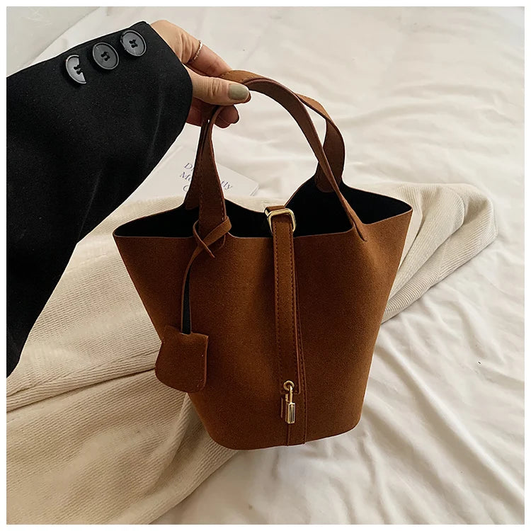 Basket Bag for Women 2024 Autumn and Winter New Frosted Bucket Bag Handbag Casual Red Wedding Bag