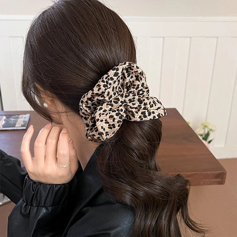 Retro Leopard Print Hair Scrunchie Ponytail Elastic Stretchy Hair Band Rope for Women Girls Creative Fashion Hair Accessory