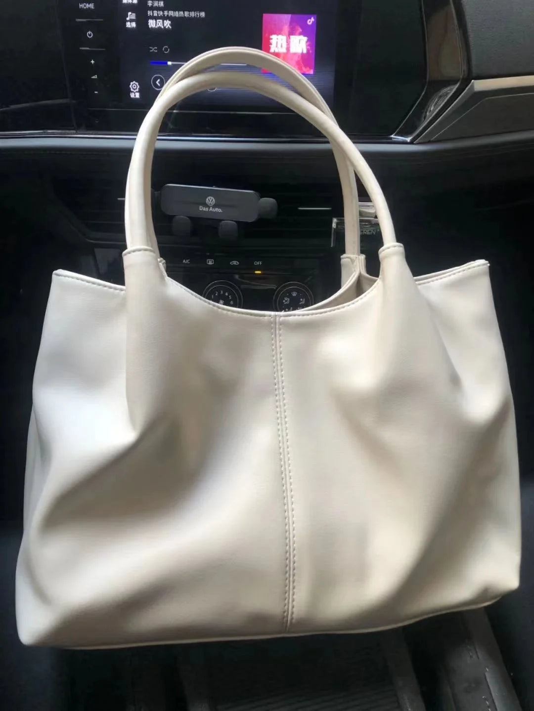 Simple White Shoulder Bag 2023 Women's PU Leather Soft Underarm Tote Bag School Large Capacity Bag Full Student Shopping Handbag