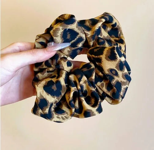 Retro Leopard Print Hair Scrunchie Ponytail Elastic Stretchy Hair Band Rope for Women Girls Creative Fashion Hair Accessory