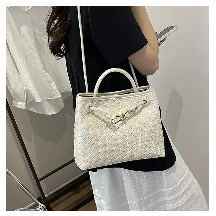 High end, large capacity handbag, women's simple woven bag, practical and versatile single shoulder crossbody bag