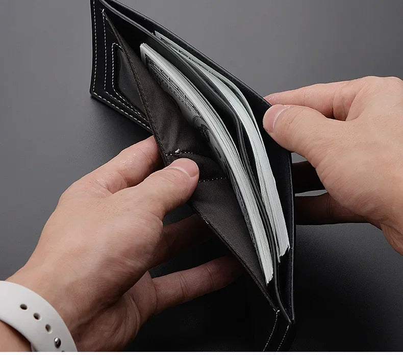 New Pu Leather Men Short Wallet Thin Style Folding Young Men Credit Card Holder Wallet Men Multi-slot Newly Designed Purses