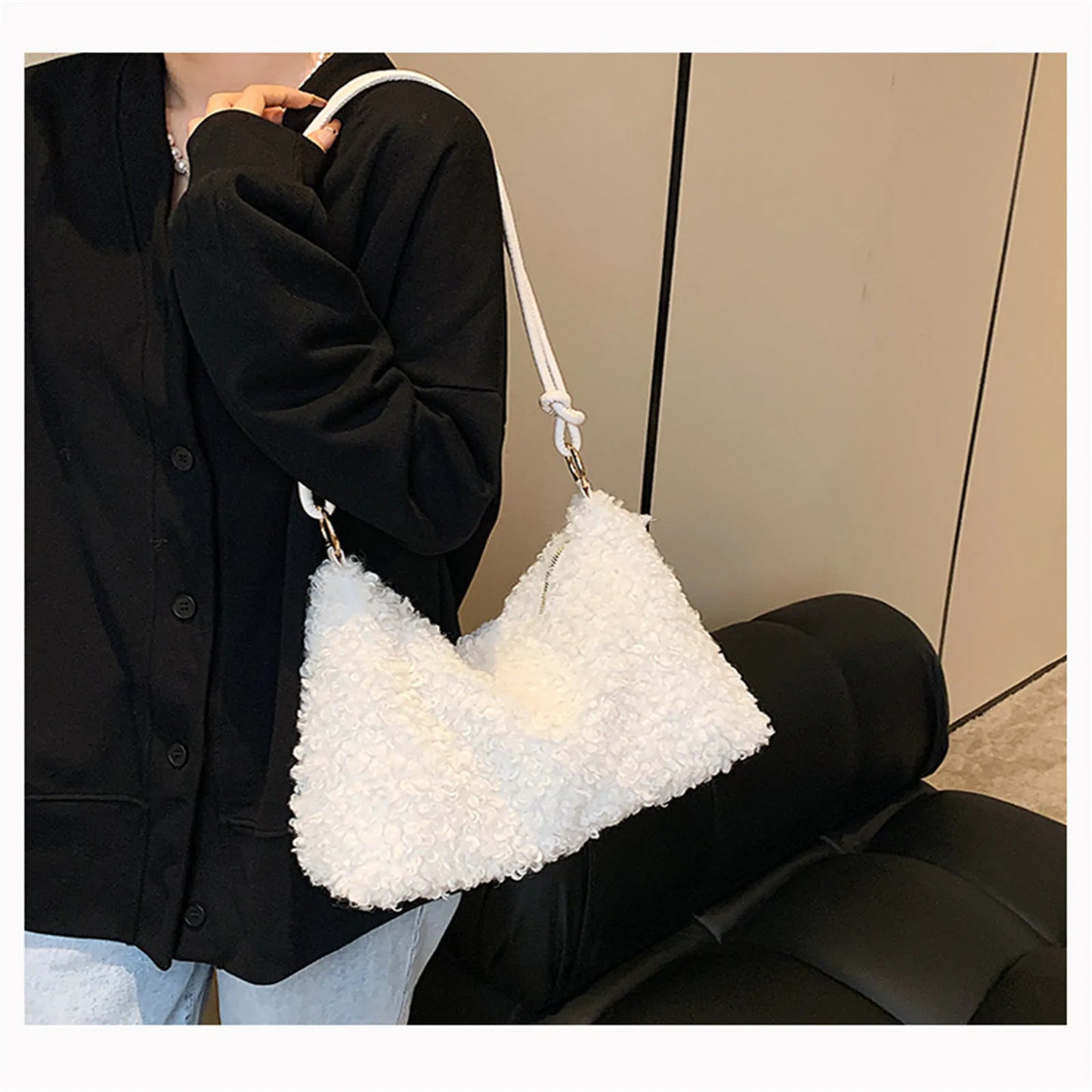 New Autumn Winter Lambswool Shoulder Crossbody Bag For Women Large Capacity Plush Handbag Fashion Messenger Bag Casual Hobo Bag