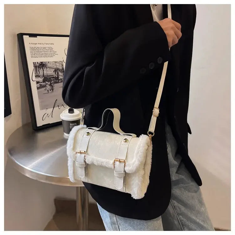 Winter Women Crossbody/shoulder Bag 2023 New Lamb Plush Velvet Bag Lady Small Square Handbag French Korea Style