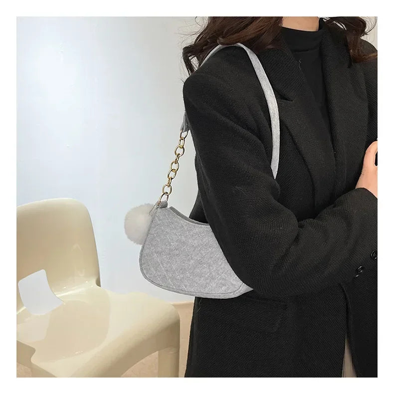 Sac à main tendance pour femmes, couleur unie, décontracté, sous les bras, pochette à bandoulière avec chaîne, sac fourre-tout en cuir pour dames