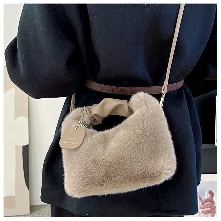 New Fashion Women Lady Shoulder Underarm Bag Solid Color Soft Plush Handbag Fluffy Totes Purse Autumn Winter Shopping Bag